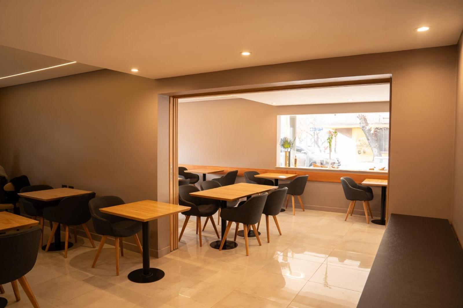 Urbana Suites 门多萨 外观 照片